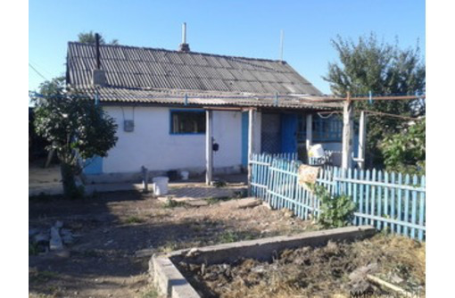 Продам добротный дом в пгт. Вилино Бахчисарайского района - Дома в Бахчисарае