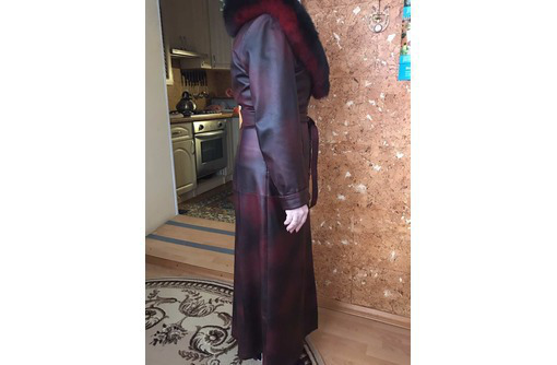 Кожаный женский плащ с воротником - Женская одежда в Бахчисарае