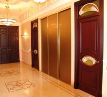 Профессиональная установка межкомнатных и входных дверей под ключ - Ремонт, установка окон и дверей в Керчи