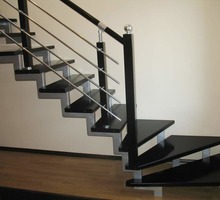 Изготовление лестниц на металлокаркасе, ворот, навесов - Лестницы в Феодосии