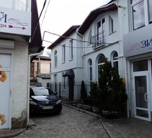 Продается офисное двухэтажное здание в самом центре г Симферополя, на ул. Пушкина - Дома в Крыму