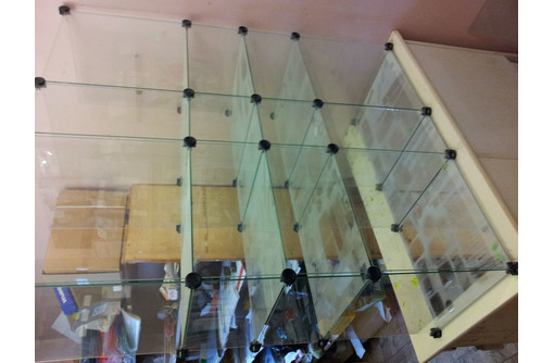 Витрина стеклянная ( кубы ) с зеркалами - Продажа в Севастополе