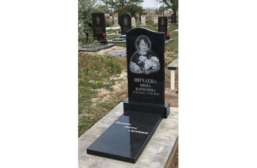 Памятники из карельского гранита - Ритуальные услуги в Черноморском