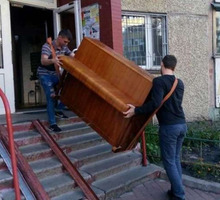 Груз доставим переезд организуем пианино носим - Вывоз мусора в Севастополе