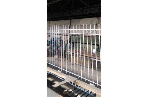 Решетки лестницы ворота  навесы нестандартные металлоконструкции  закладные армокаркасы - Металлические конструкции в Севастополе