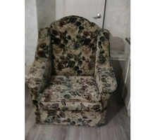 Удобное кресло в отличном состоянии - Мягкая мебель в Евпатории