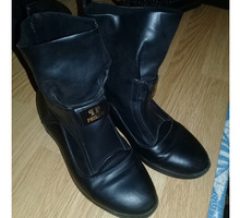 Демисезонные сапожки 37 размер - Женская обувь в Крыму