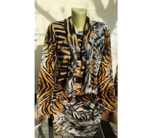 Продается платье модной тигровой расцветки - Женская одежда в Севастополе