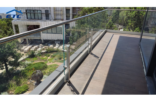 Алюминиевые перила и стеклянные ограждения в Симферополе - «Сберегающие технологии строительства» - Лестницы в Симферополе