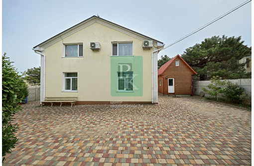 Продажа дома 220.9м² на участке 8.1 соток - Дома в Севастополе