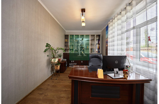 Продажа дома 220.9м² на участке 8.1 соток - Дома в Севастополе