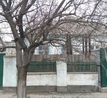 Продаётся пол дом г. Симферополь, ул. Русский переулок - Дома в Крыму
