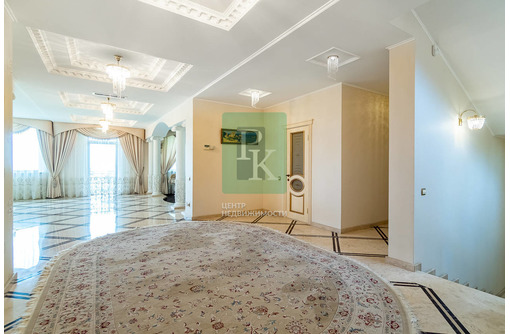 Продается дом 593м² на участке 9 соток - Дома в Севастополе