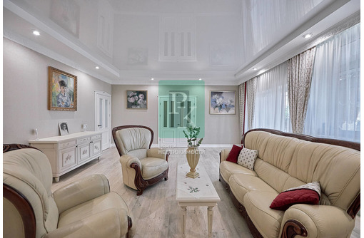 Продажа дома 275м² на участке 6 соток - Дома в Севастополе