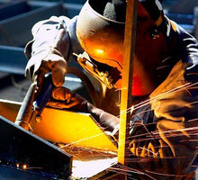 Требуются: сварщики и монтажники - Металлические конструкции в Севастополе