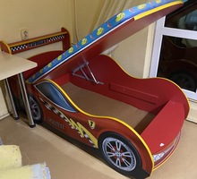 Продам кровать- машинку бу - Детская мебель в Алуште