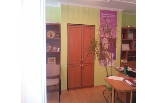 Элитный двух-кабинетный Офис в районе ул. Ленина, 35 м2 - Сдам в Севастополе