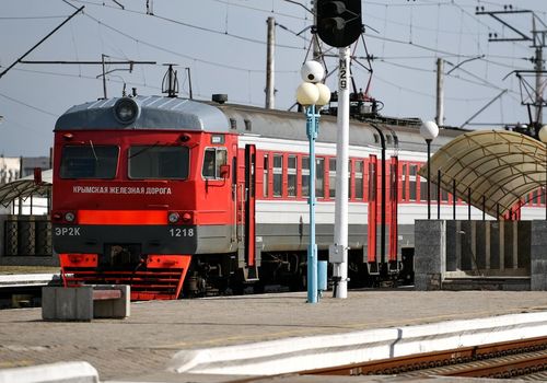 С 1 июля из Мелитополя в Крым запустят в тестовом режиме пассажирские поезда