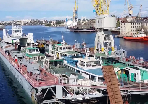 Катера в Севастопольской бухте массово ушли на ремонт
