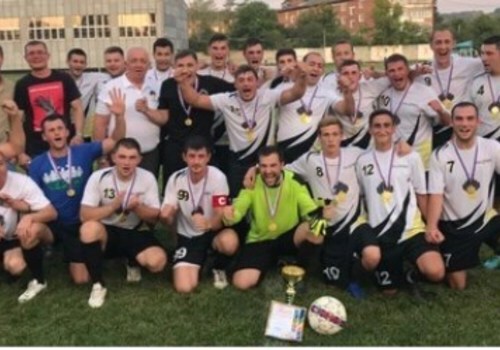 Хадыженская футбольная команда стала чемпионом района