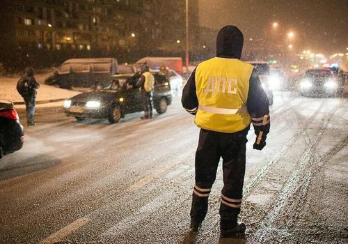 В Лабинске двое полицейских спасли замерзшего мужчину