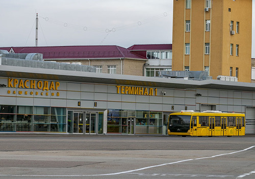 Ограничение работы аэропортов в Краснодарском крае продлили до 25 мая