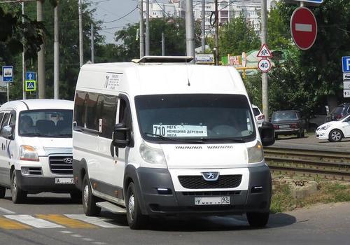 В Краснодаре водитель маршрутки умер за рулем