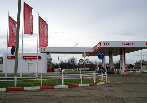 В «Лукойле» сообщили о решении проблемы с дефицитом бензина на АЗС в Краснодарском крае