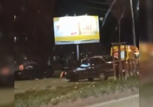 В Краснодаре пьяный водитель ВАЗа без прав устроил ДТП во время полицейской погони